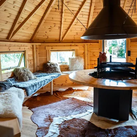 Wellness Latour | 2 Saunas, Jacuzzi & Grill Kota | 18 Guests בית נופש אוירשחוט