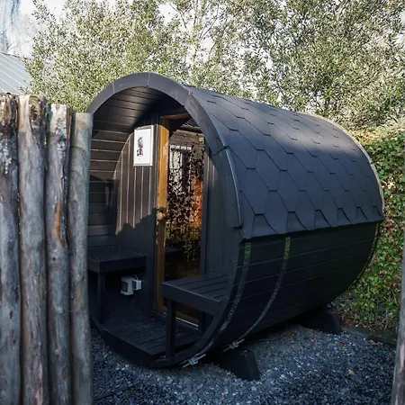 Сasa de vacaciones Wellness Latour | 2 Saunas, Jacuzzi & Grill Kota | 18 Guests *