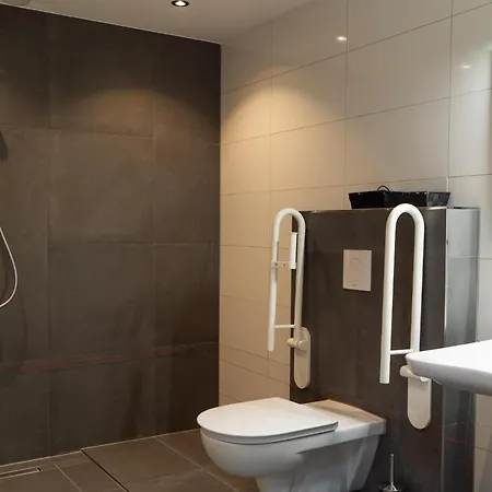 Wellness Latour | 2 Saunas, Jacuzzi & Grill Kota | 18 Guests *