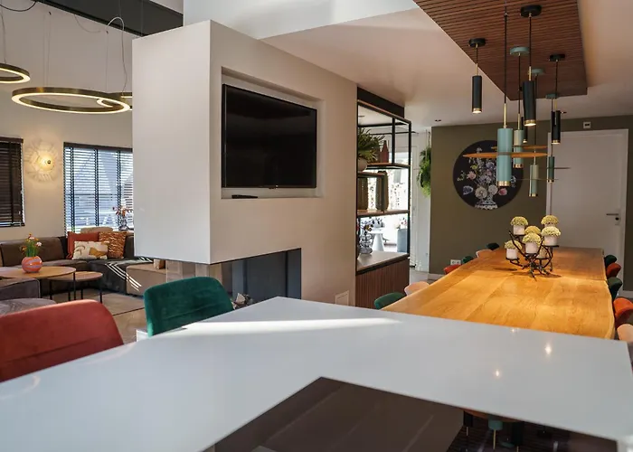 Wellness Latour | 2 Saunas, Jacuzzi & Grill Kota | 18 Guests בית נופש אוירשחוט