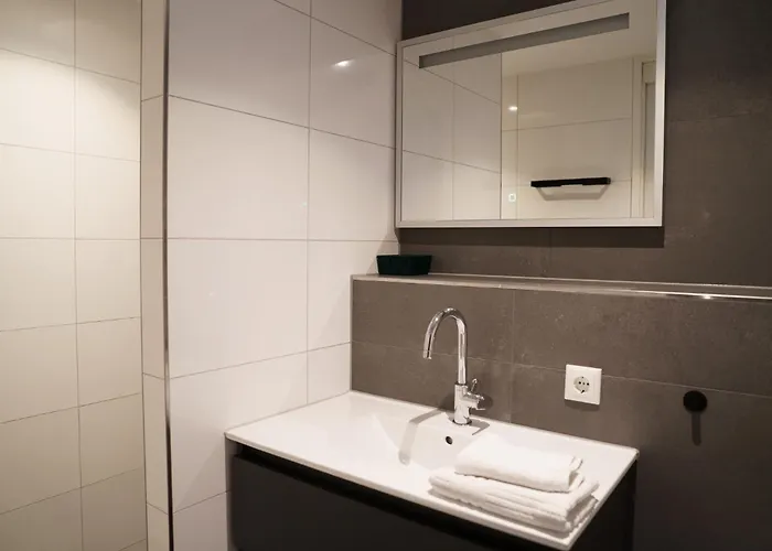 Wellness Latour | 2 Saunas, Jacuzzi & Grill Kota | 18 Guests *