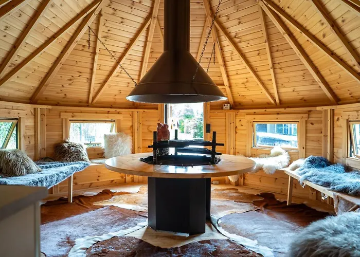 Wellness Latour | 2 Saunas, Jacuzzi & Grill Kota | 18 Guests * אוירשחוט