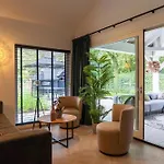 Wellness Latour | 2 Saunas, Jacuzzi & Grill Kota | 18 Guests *
