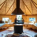 Wellness Latour | 2 Saunas, Jacuzzi & Grill Kota | 18 Guests * Oirschot